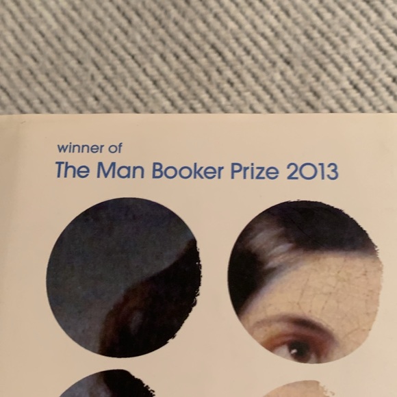 The Luminariess by Eleanor Catton
832 pages. - Picture 9 of 9